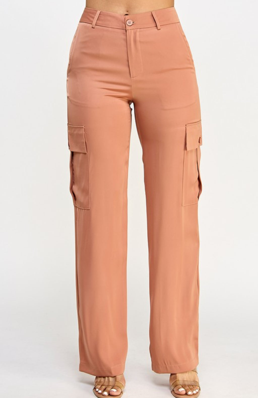 Pantalones cargo con efecto satinado